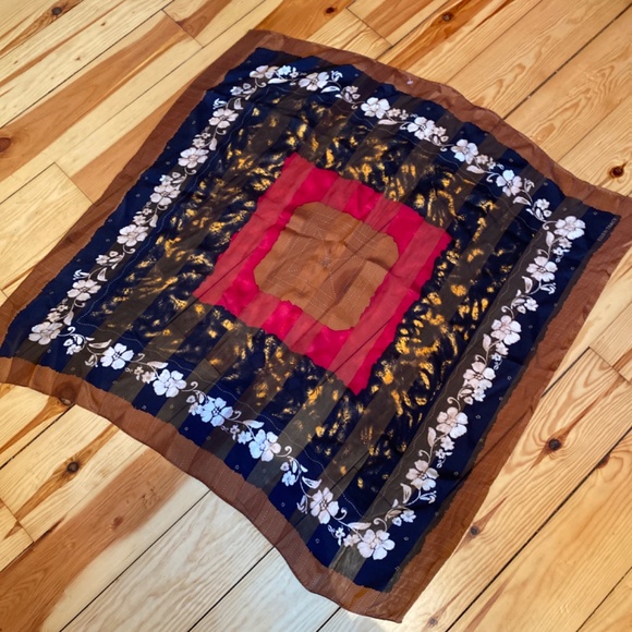 Ellen Tracy Silk Scarf - EUC - Picture 5 of 13